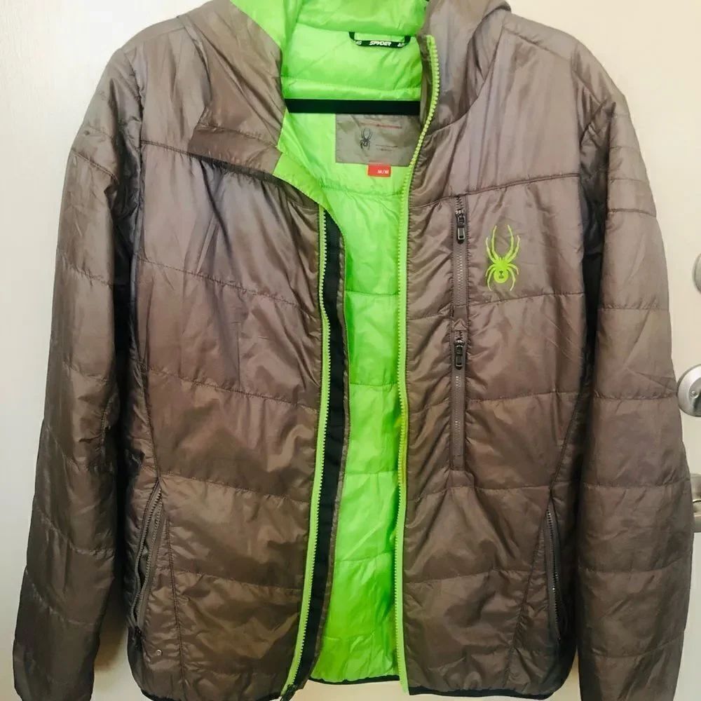 Spyder SKI jacket size M impeccable gray with inner color bright green